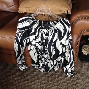 WHBM 100% Silk Ruffled Top 🎀